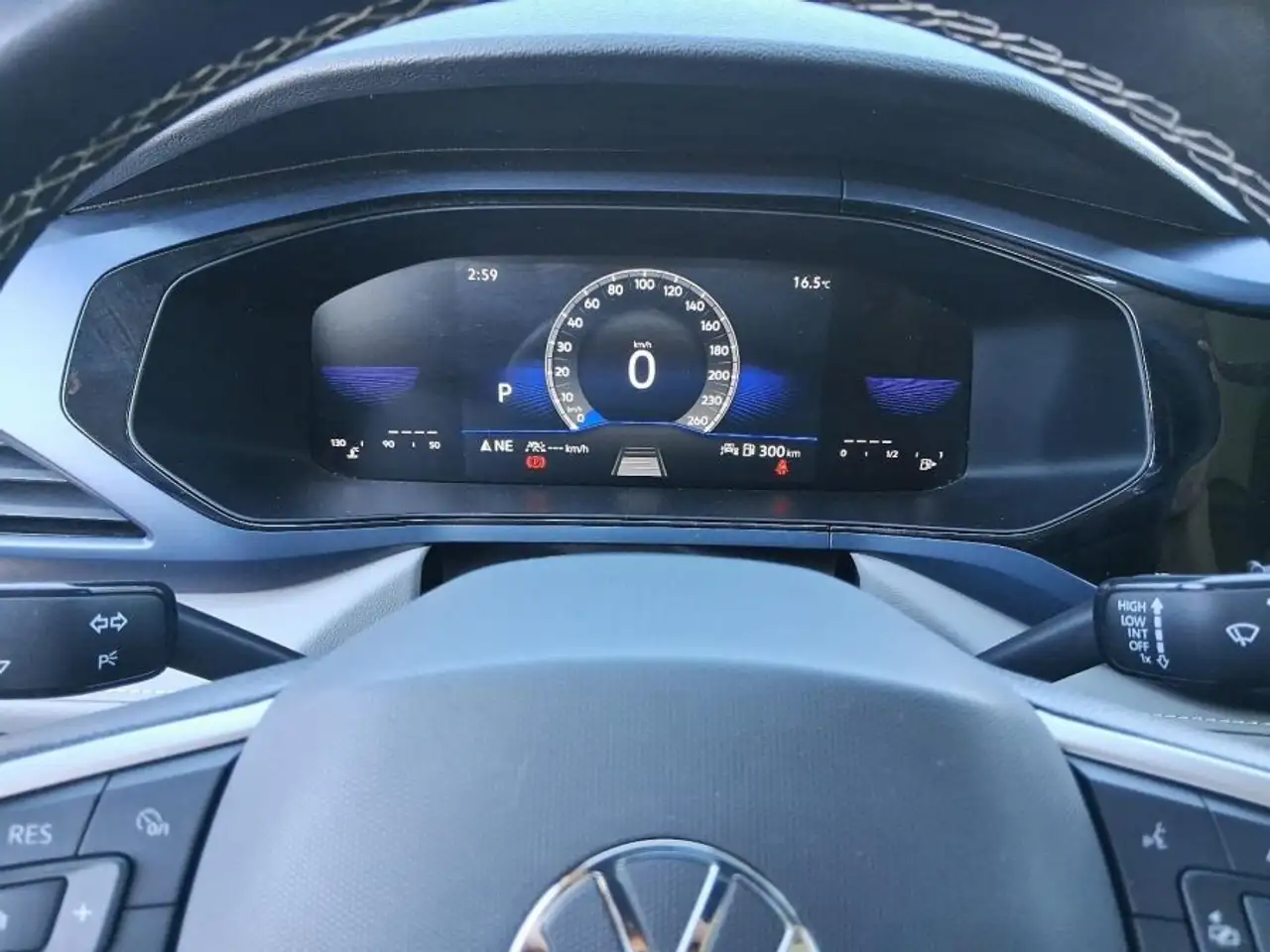 Volkswagen Taos снимка Volkswagen Taos