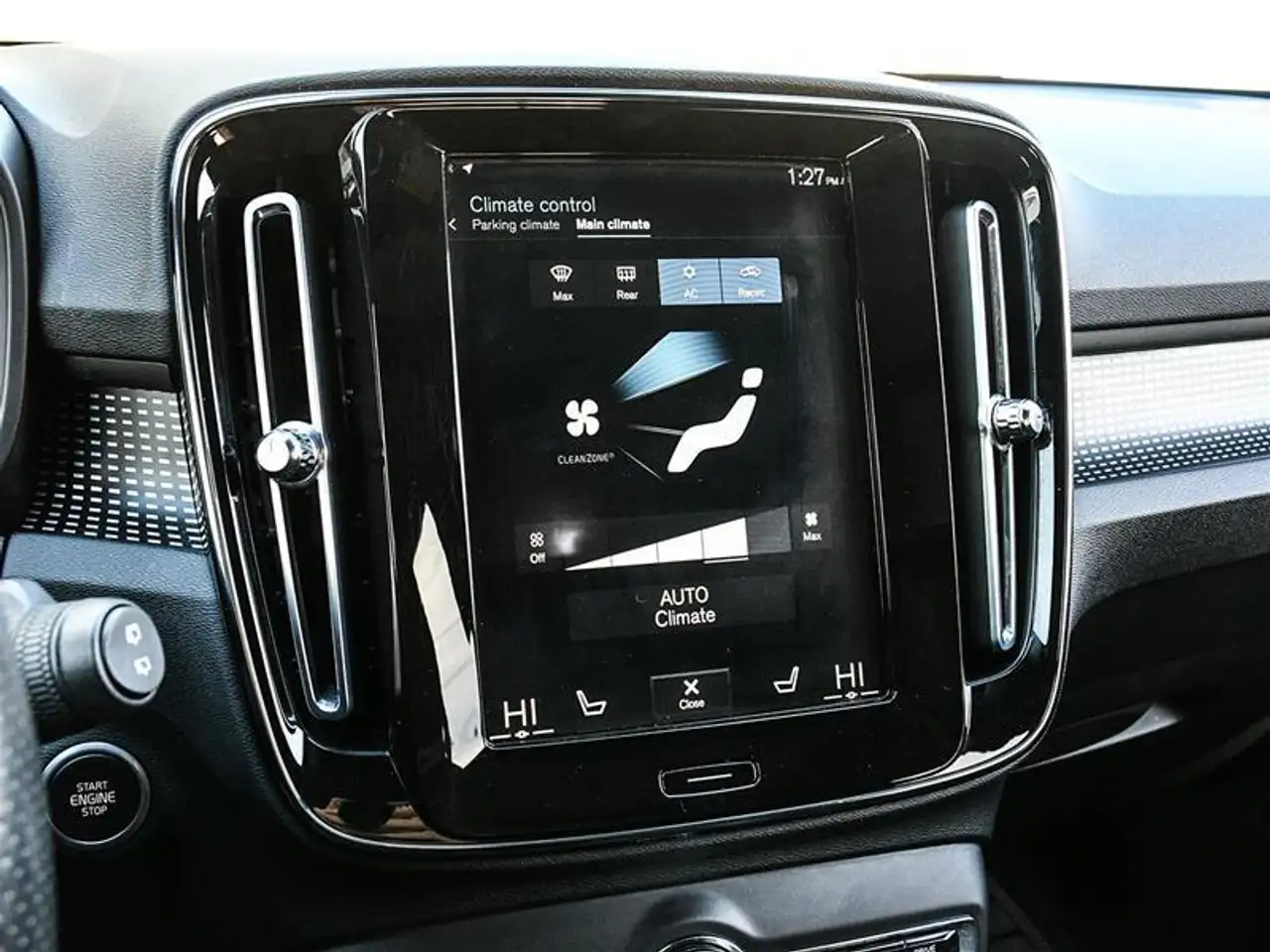 Volvo XC40 снимка Volvo XC40