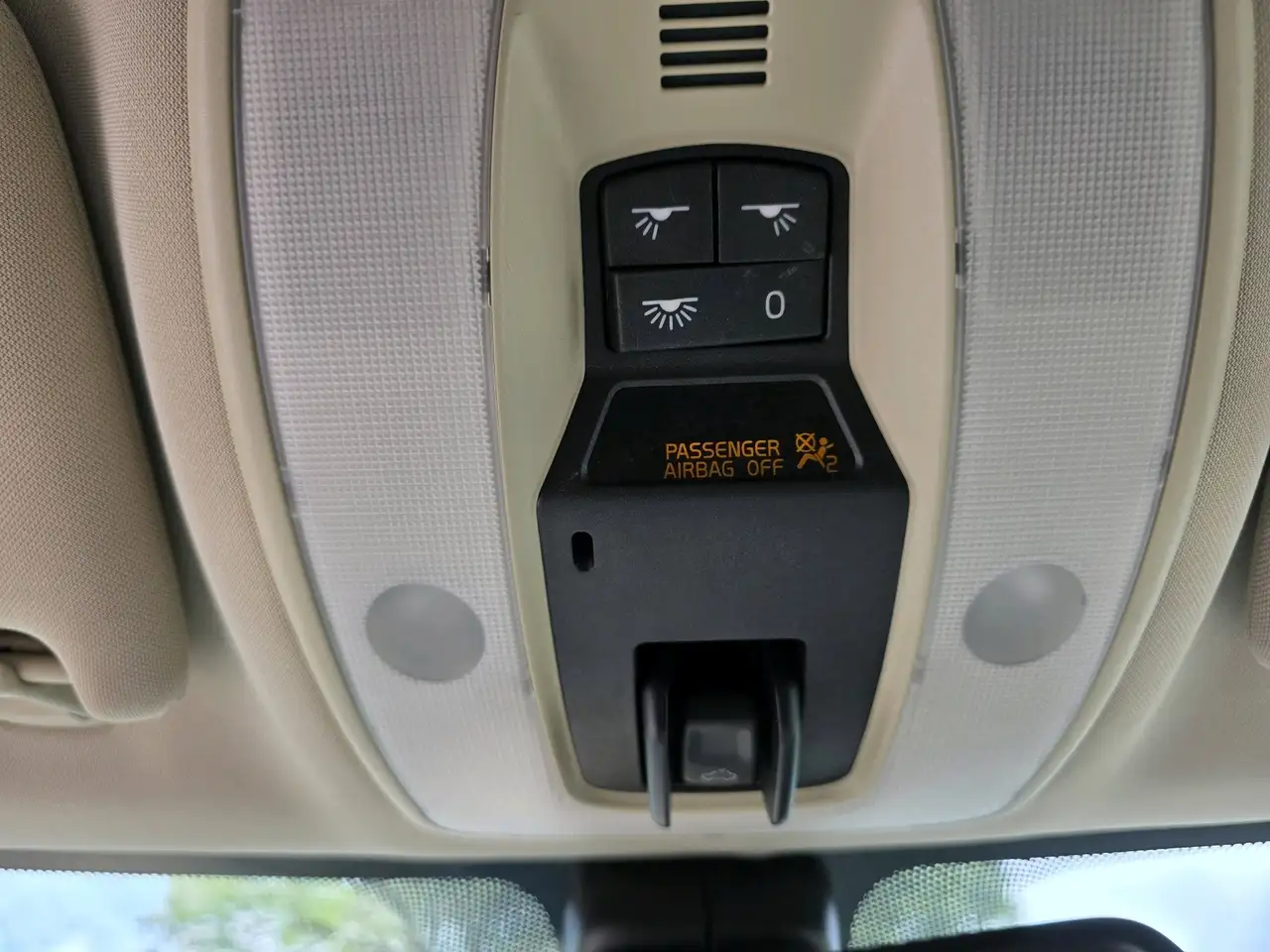 Volvo V70 снимка Volvo V70
