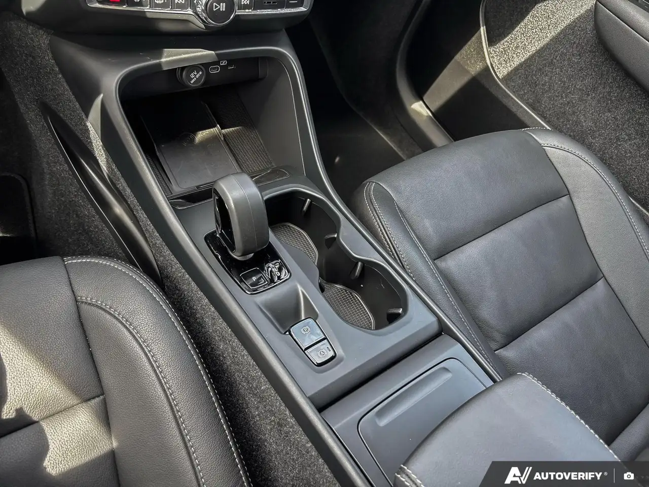 Volvo XC40 photo Volvo XC40