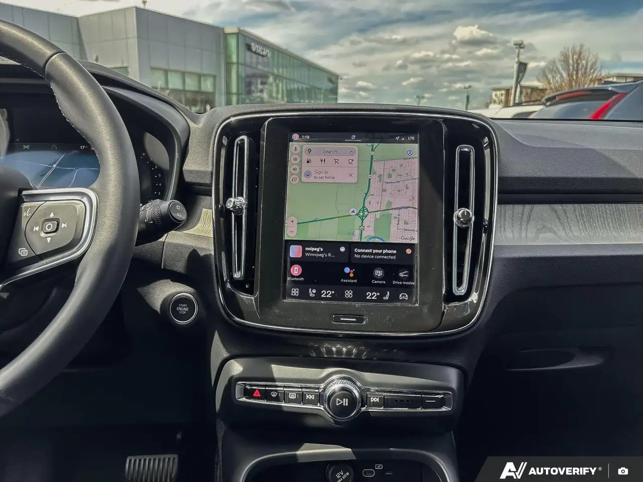 Volvo XC40 photo Volvo XC40