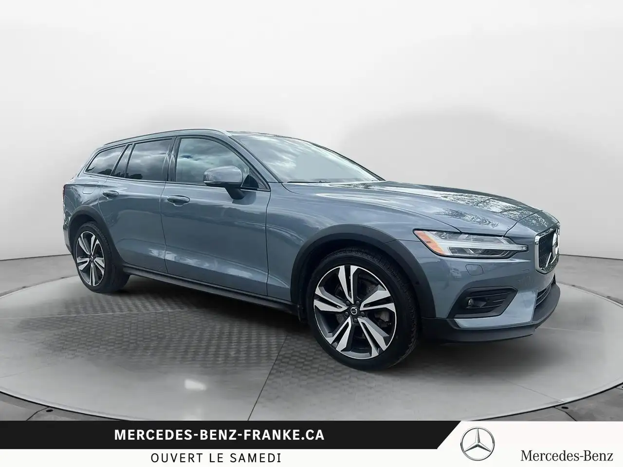 2022 Volvo V60 Cross Country