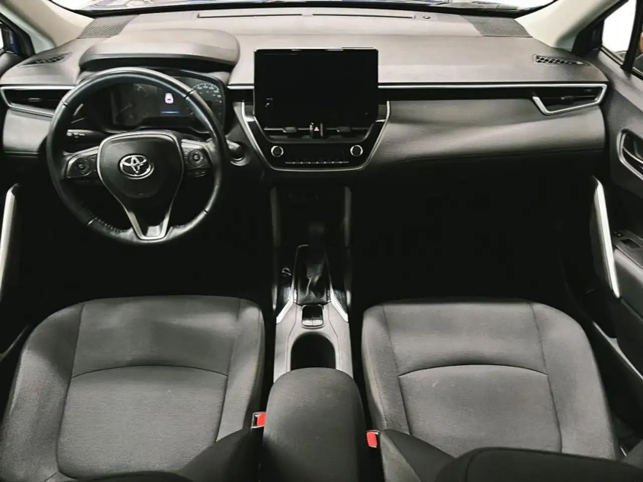 Toyota Corolla Cross снимка Toyota Corolla Cross