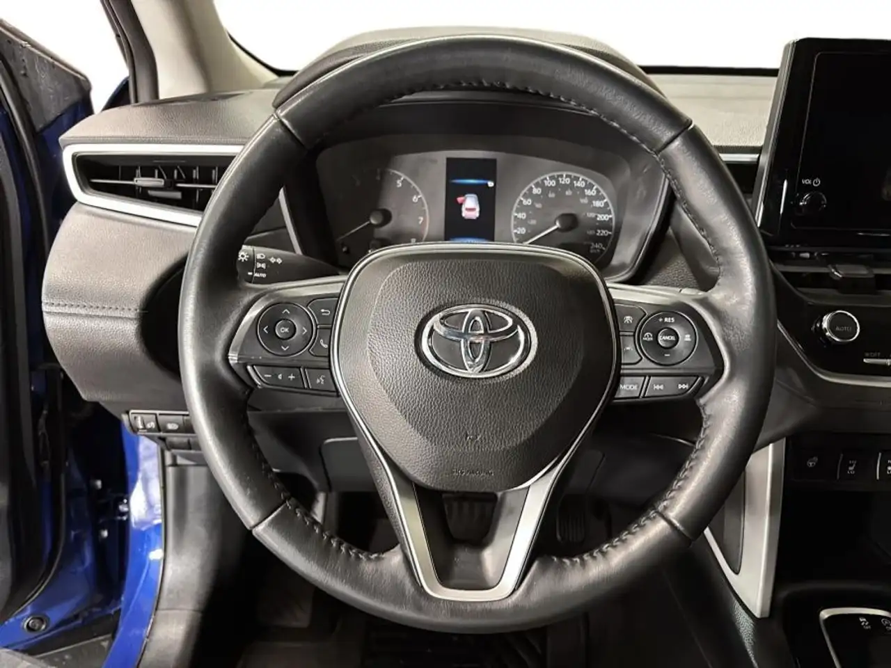 Toyota Corolla Cross снимка Toyota Corolla Cross