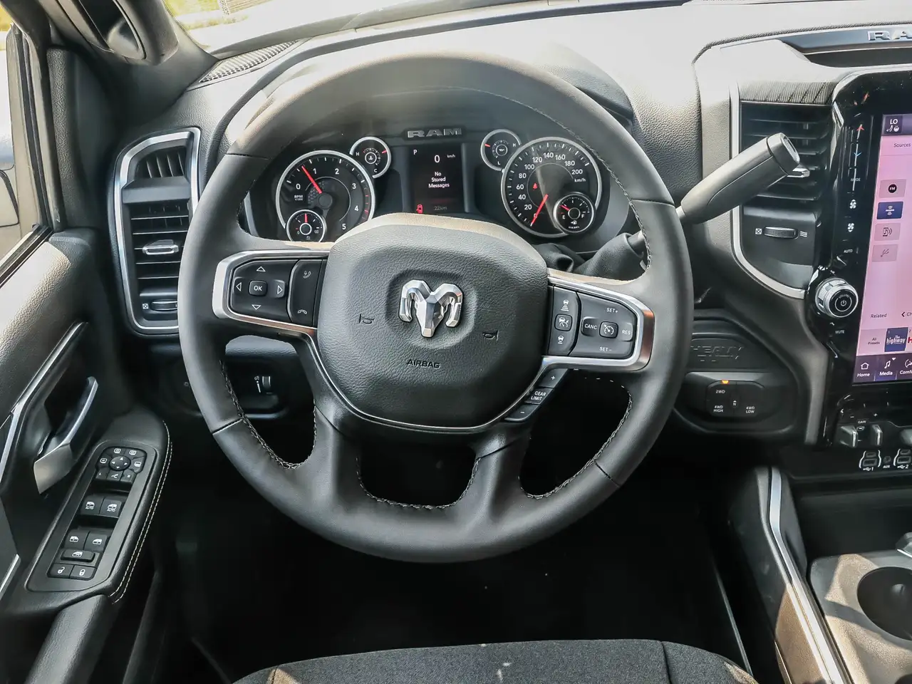 RAM 2500 снимка RAM 2500