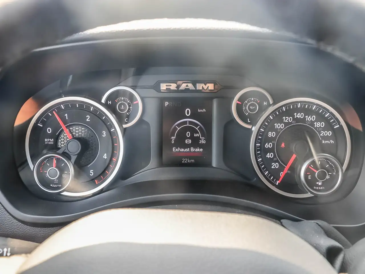 RAM 2500 снимка RAM 2500