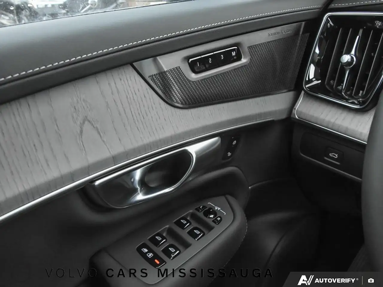 Volvo XC90 снимка Volvo XC90