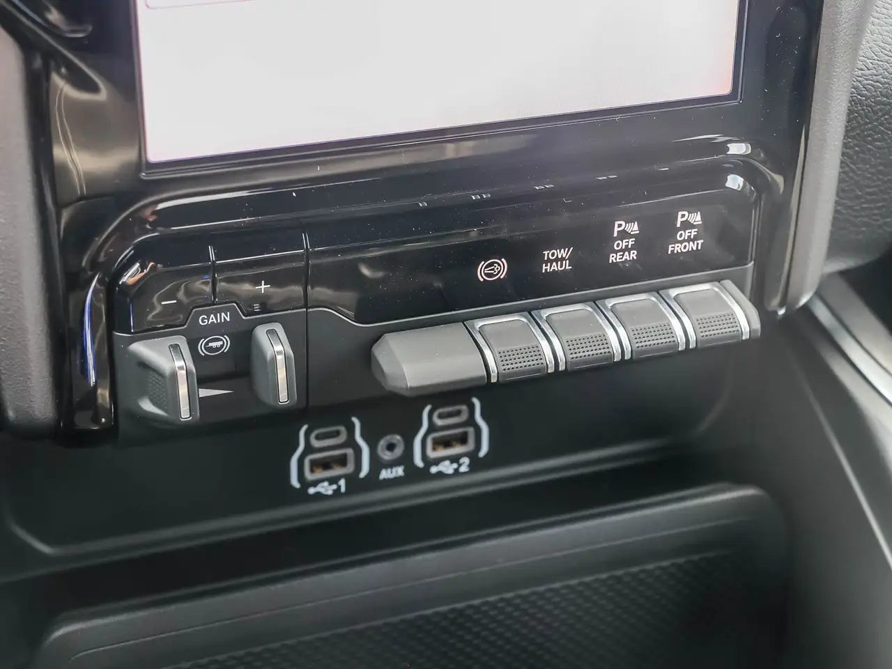 RAM 2500 снимка RAM 2500