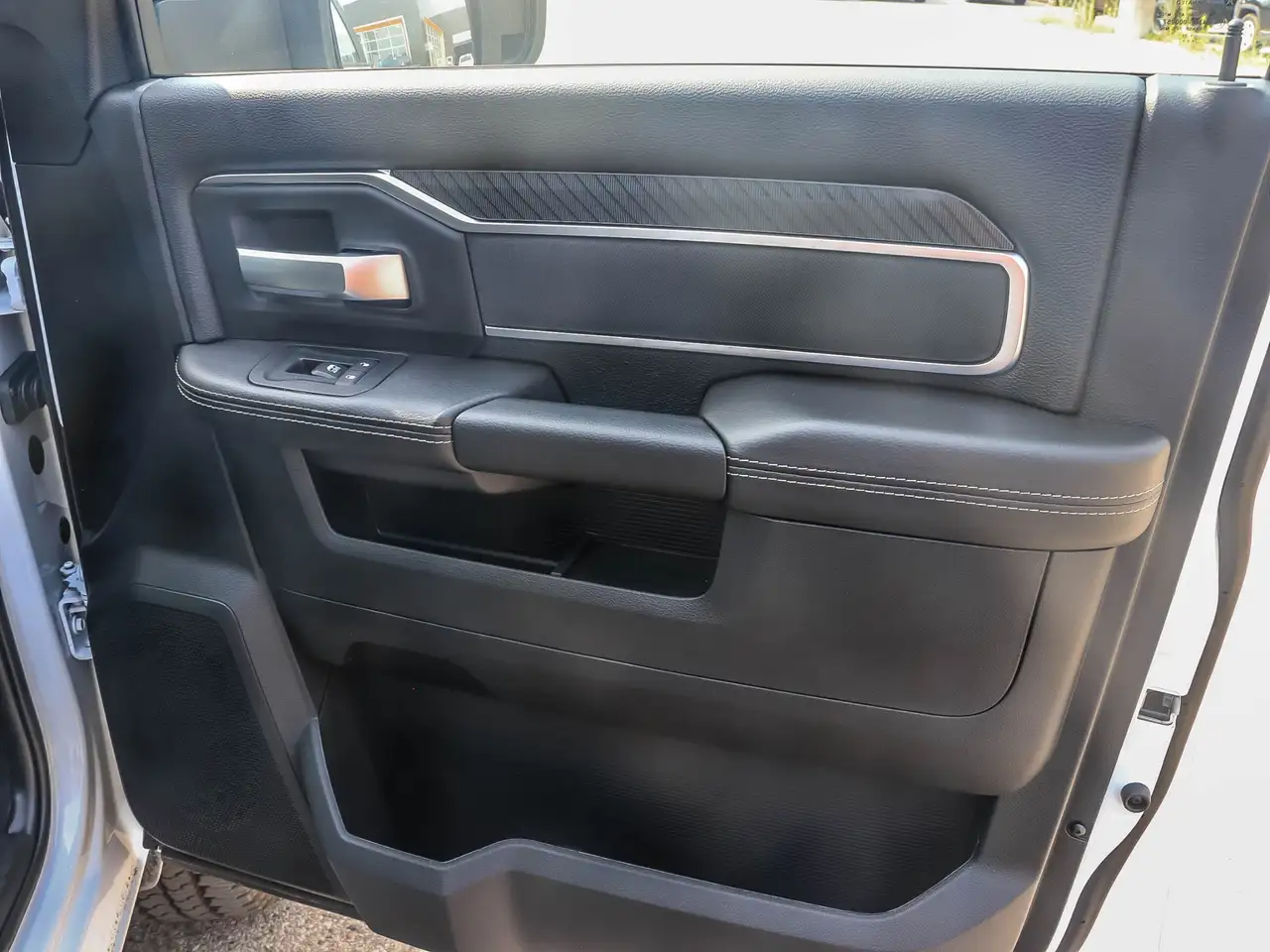 RAM 2500 снимка RAM 2500
