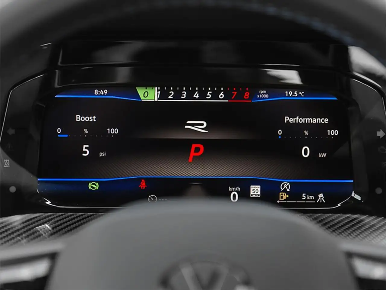 Volkswagen Golf R снимка Volkswagen Golf R