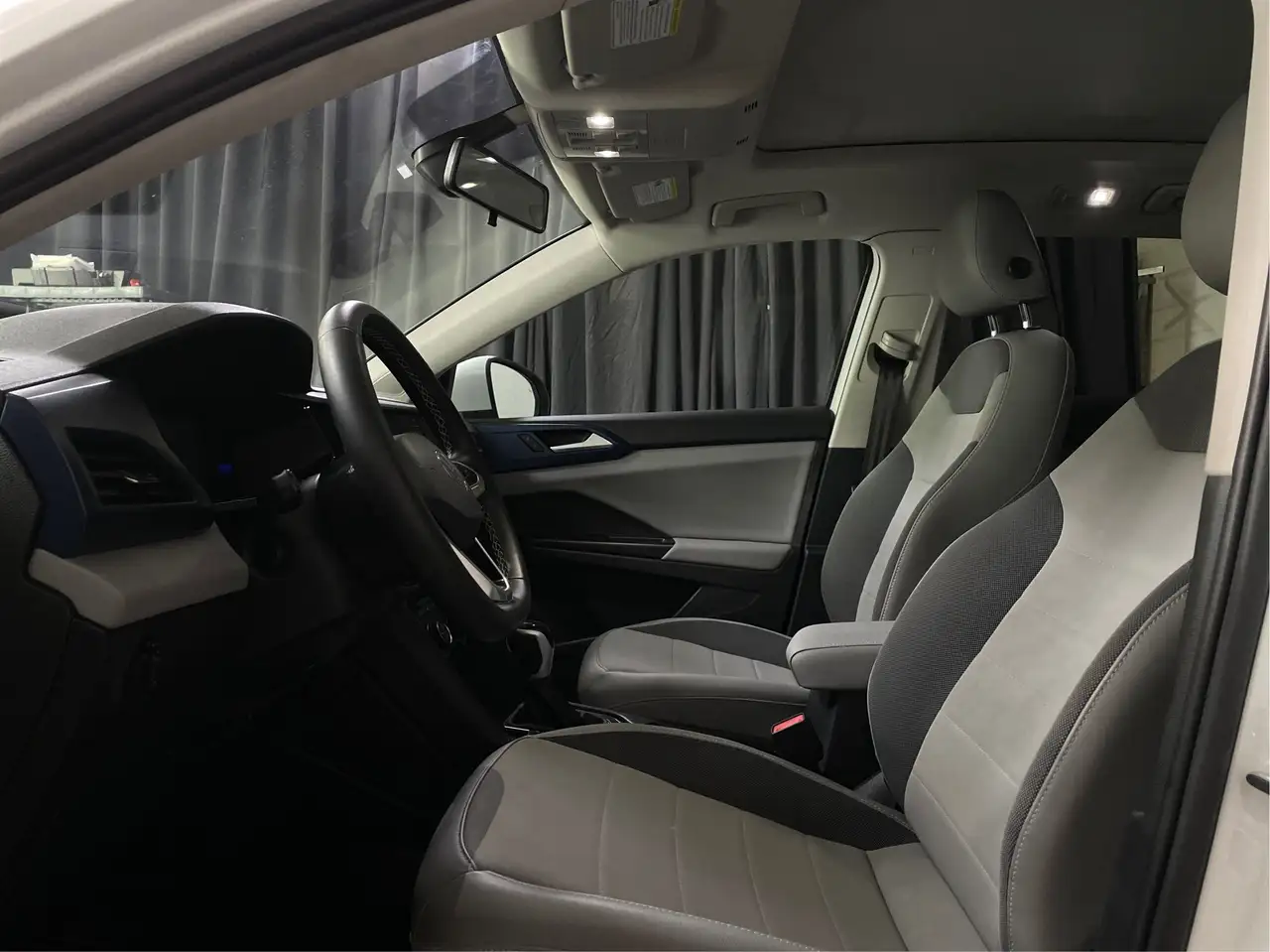 Volkswagen Taos снимка Volkswagen Taos