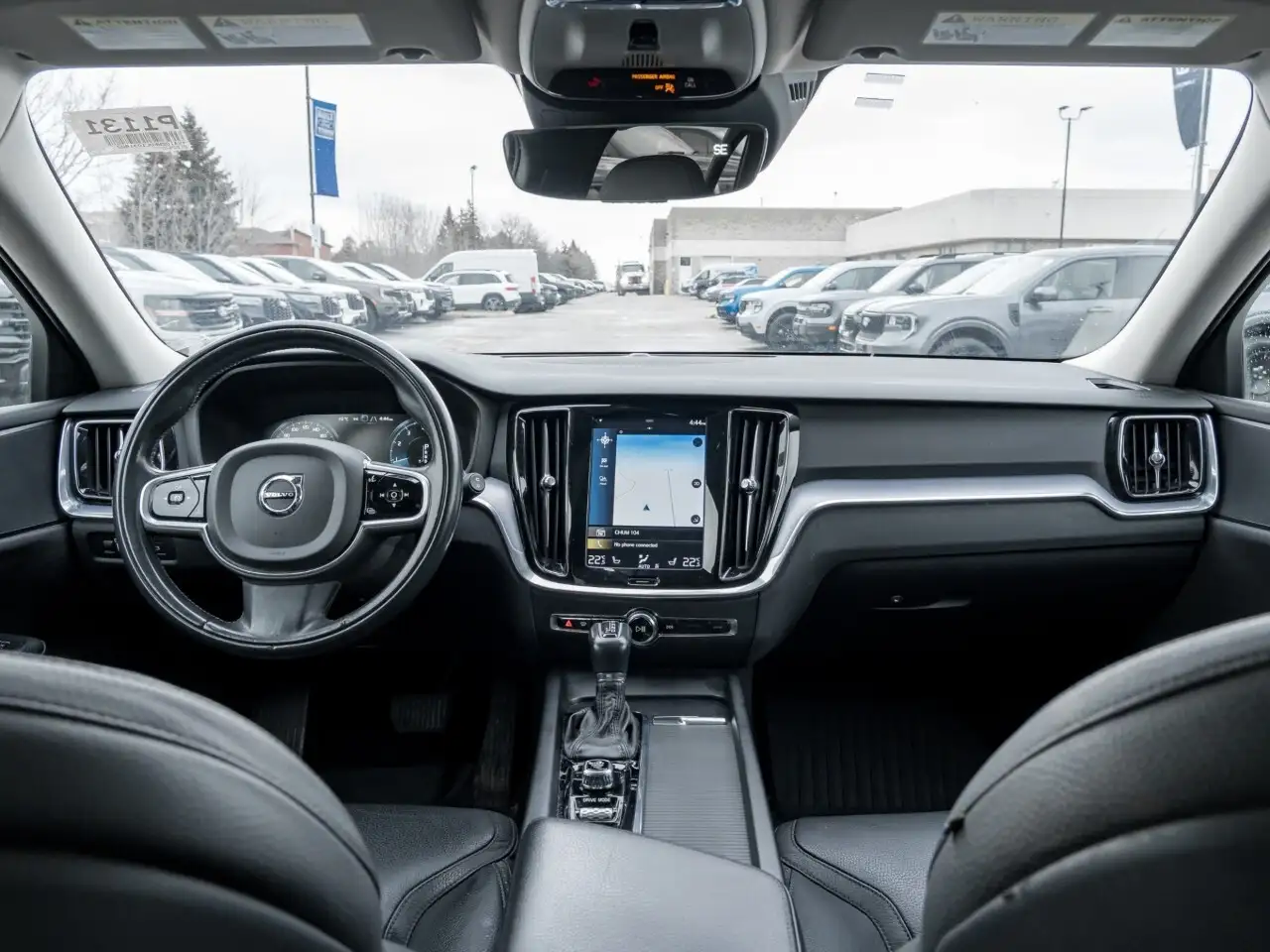 Volvo V60 Cross Country снимка Volvo V60 Cross Country