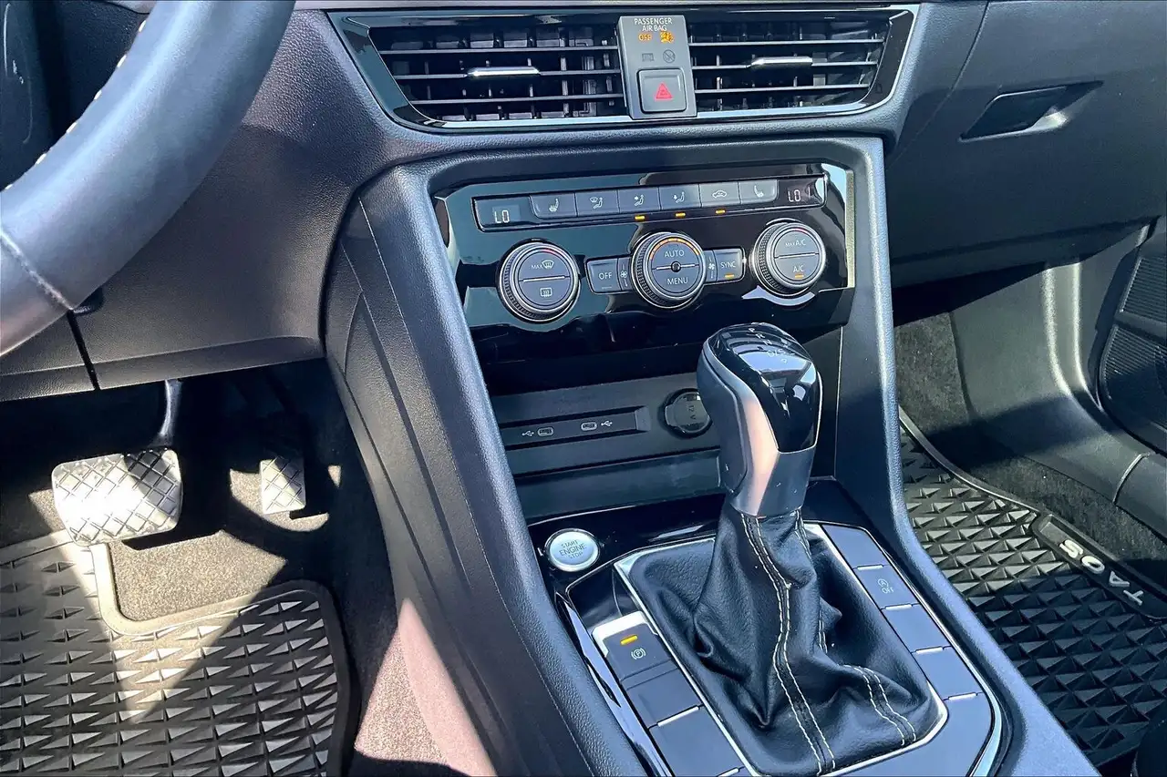 Volkswagen Taos снимка Volkswagen Taos
