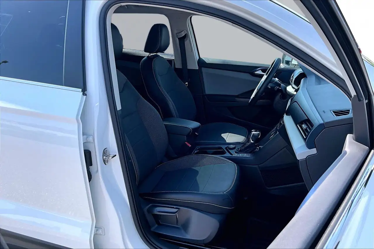 Volkswagen Taos снимка Volkswagen Taos
