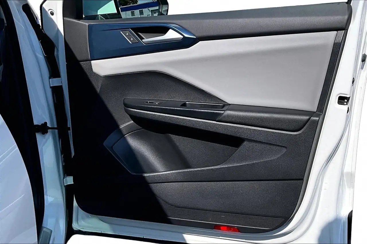 Volkswagen Taos снимка Volkswagen Taos