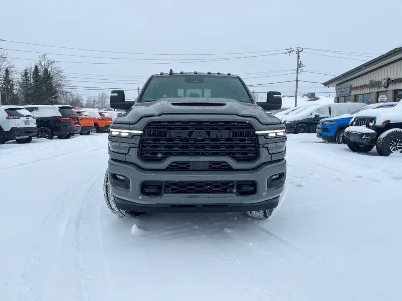 RAM 2500 снимка RAM 2500