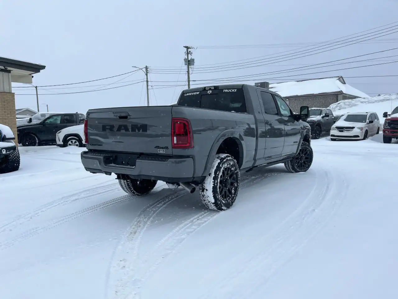 RAM 2500 снимка RAM 2500