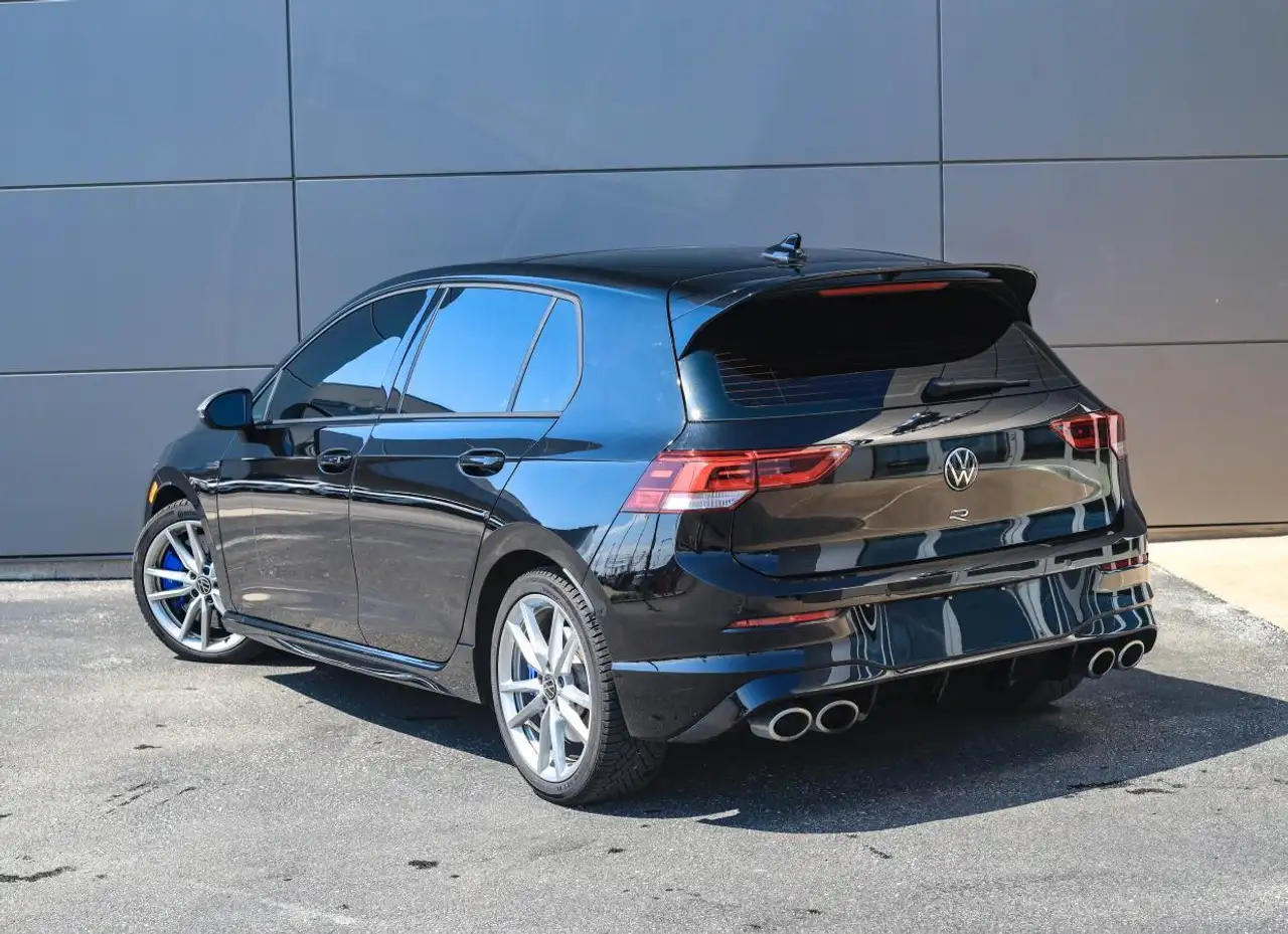 Volkswagen Golf R снимка Volkswagen Golf R