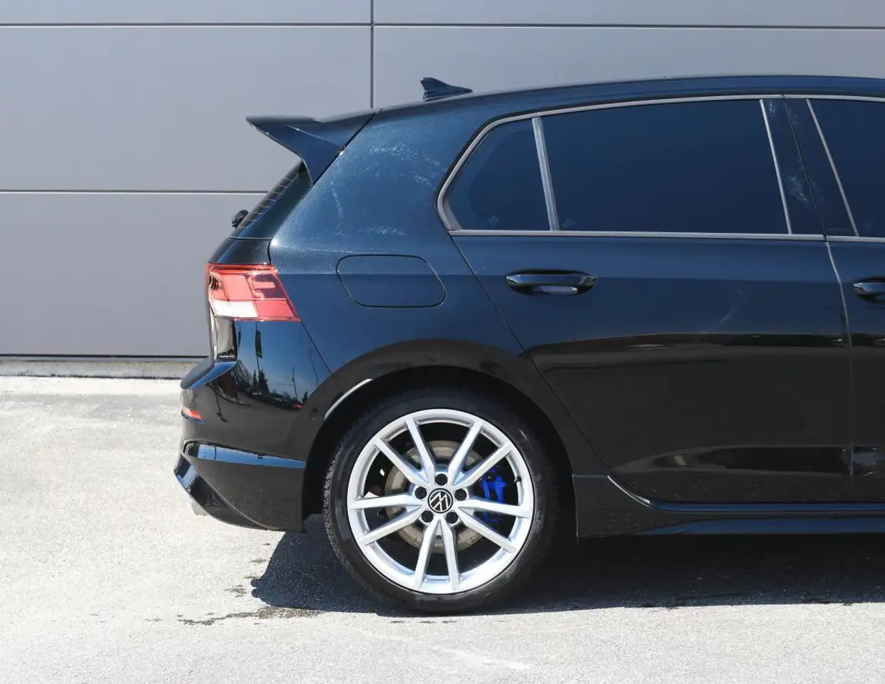 Volkswagen Golf R снимка Volkswagen Golf R