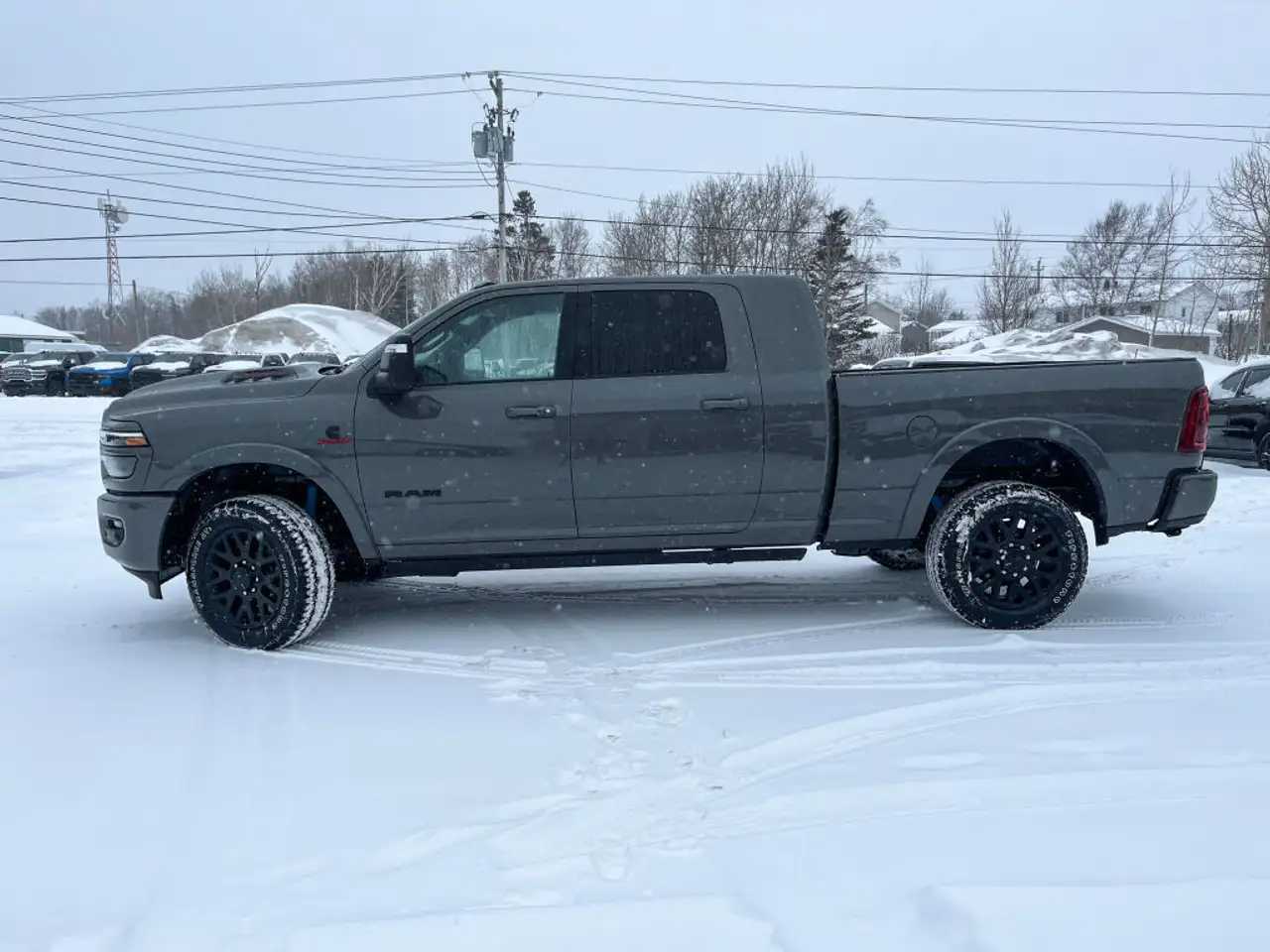 RAM 2500 снимка RAM 2500