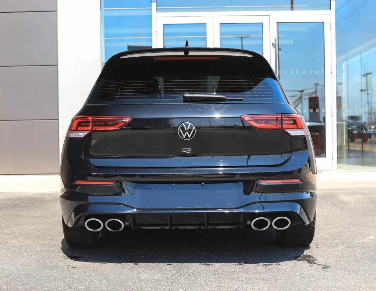 Volkswagen Golf R снимка Volkswagen Golf R