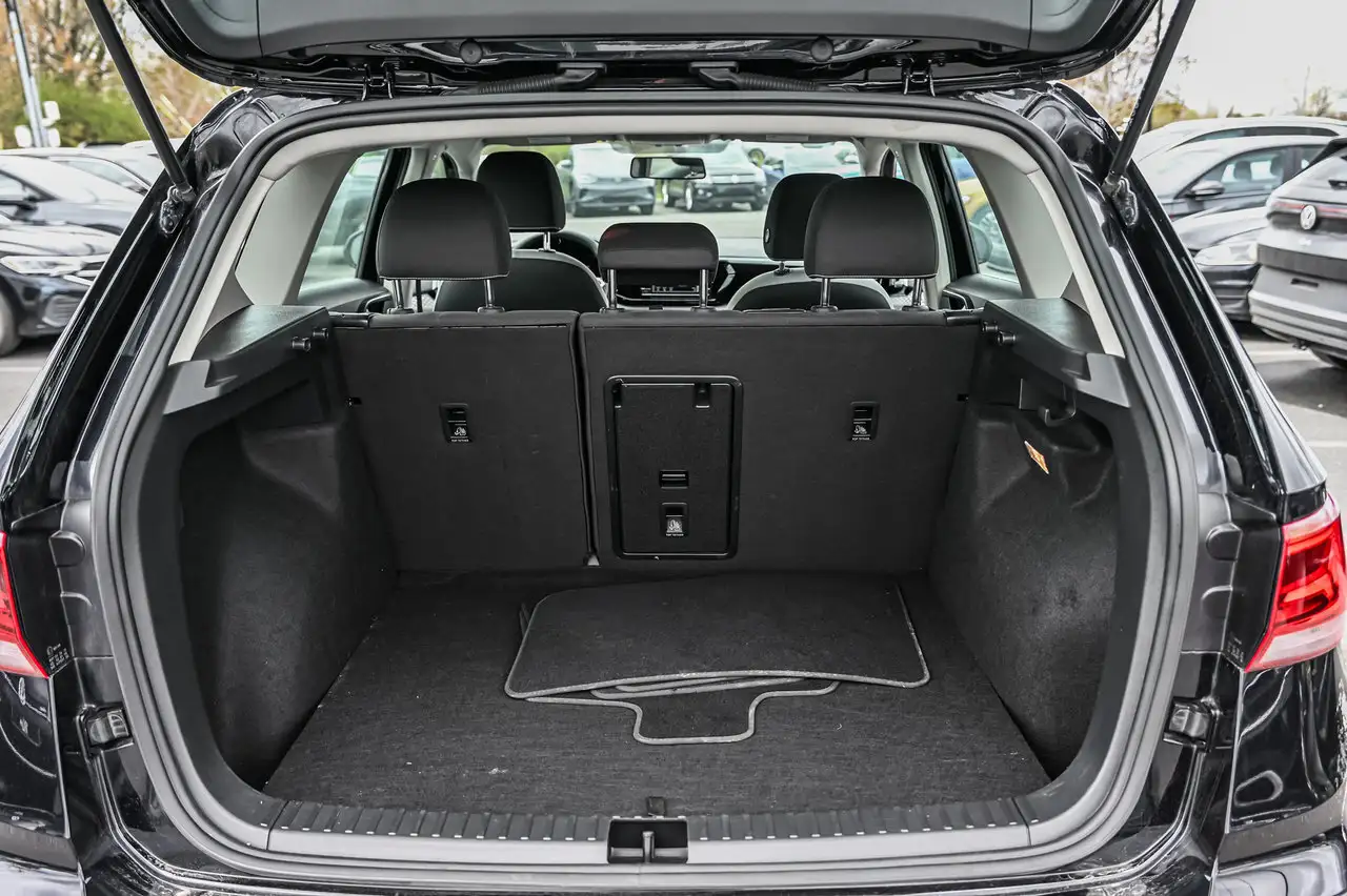 Volkswagen Taos снимка Volkswagen Taos
