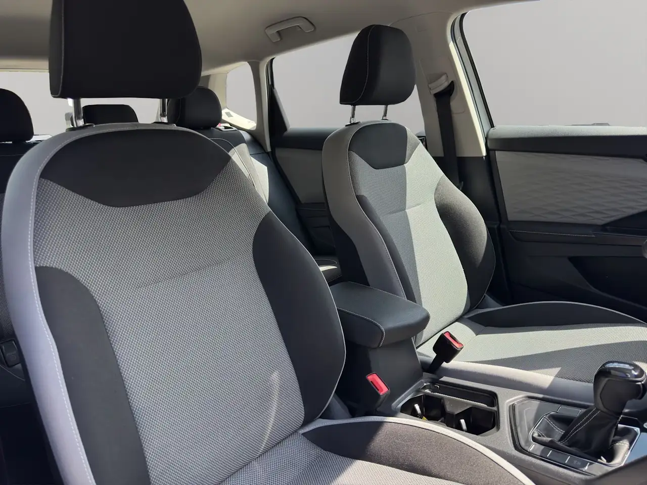 Volkswagen Taos снимка Volkswagen Taos