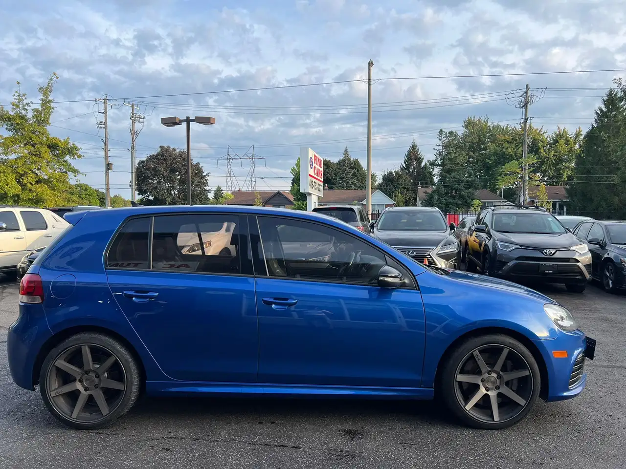 Volkswagen Golf R photo Volkswagen Golf R