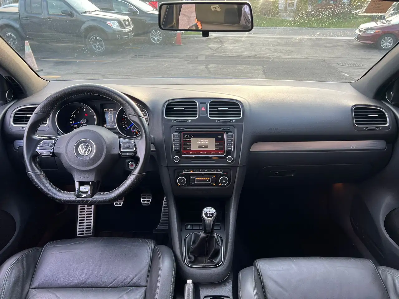 Volkswagen Golf R photo Volkswagen Golf R