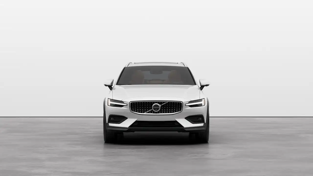 Volvo V60 Cross Country снимка Volvo V60 Cross Country