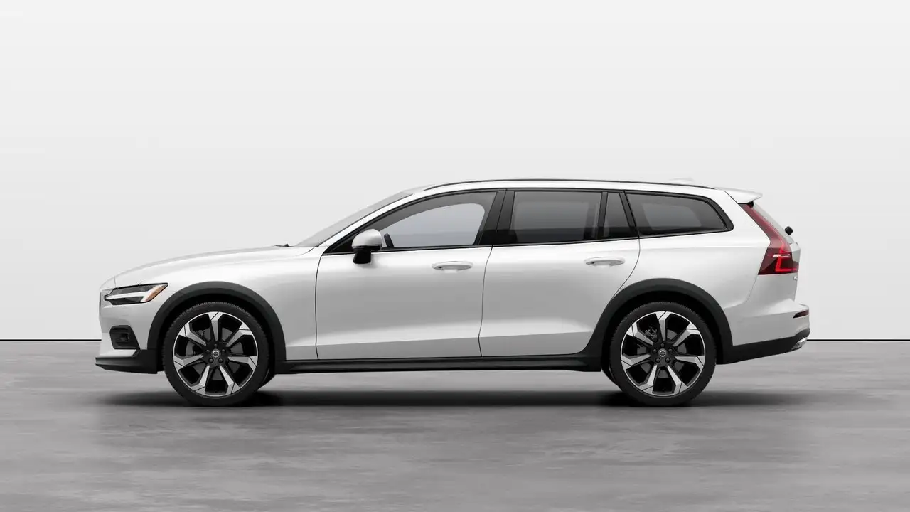 Volvo V60 Cross Country снимка Volvo V60 Cross Country