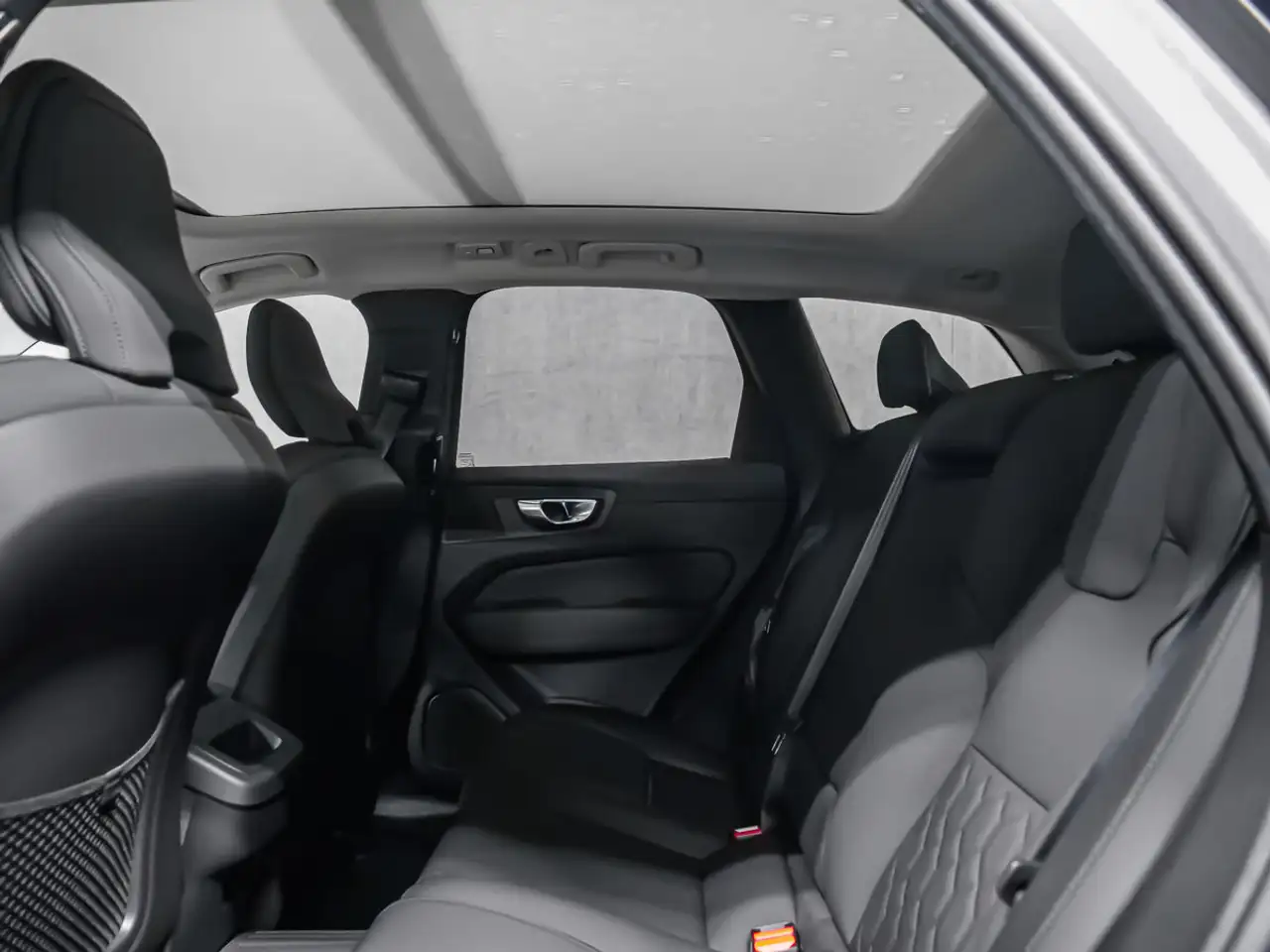 Volvo XC60 снимка Volvo XC60
