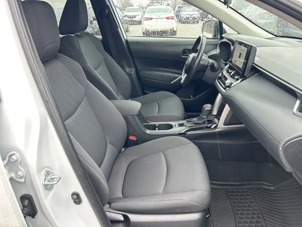 Toyota Corolla Cross снимка Toyota Corolla Cross