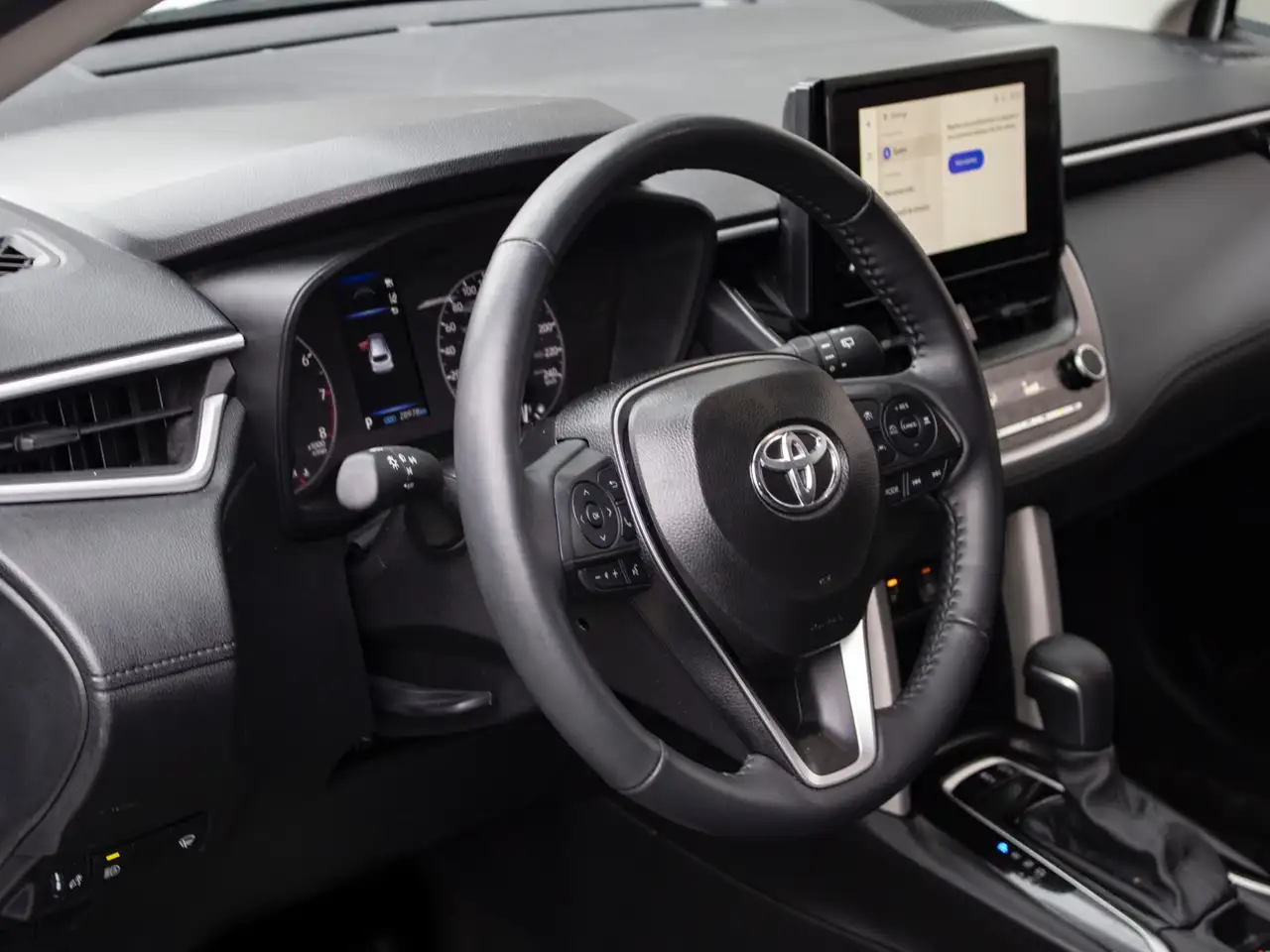 Toyota Corolla Cross снимка Toyota Corolla Cross