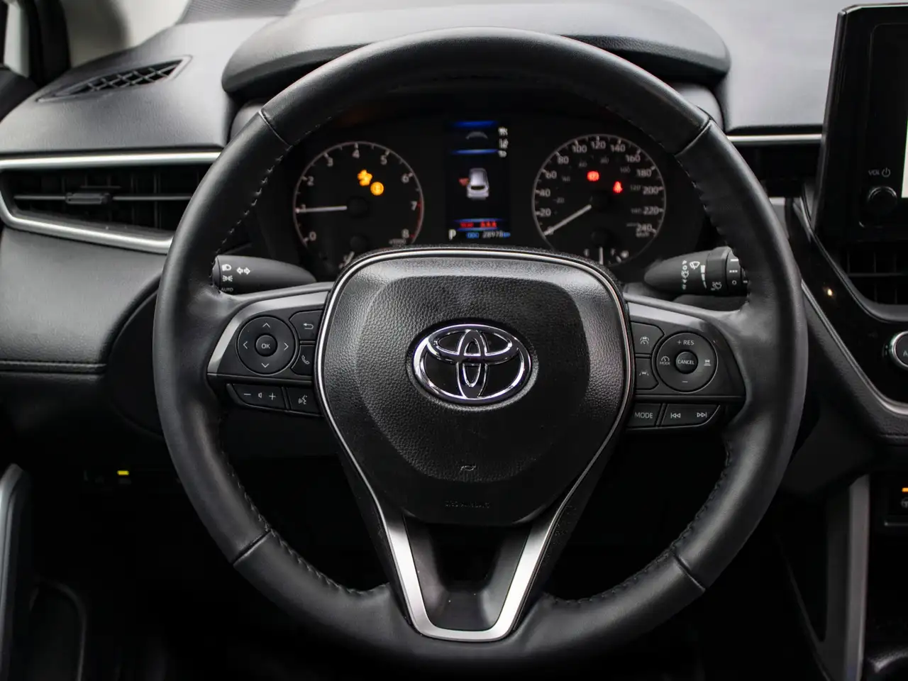 Toyota Corolla Cross снимка Toyota Corolla Cross