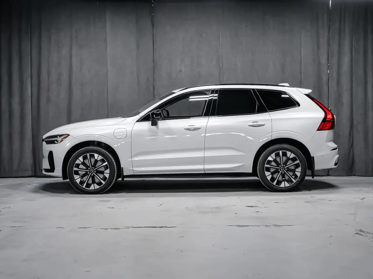 Volvo XC60 снимка Volvo XC60