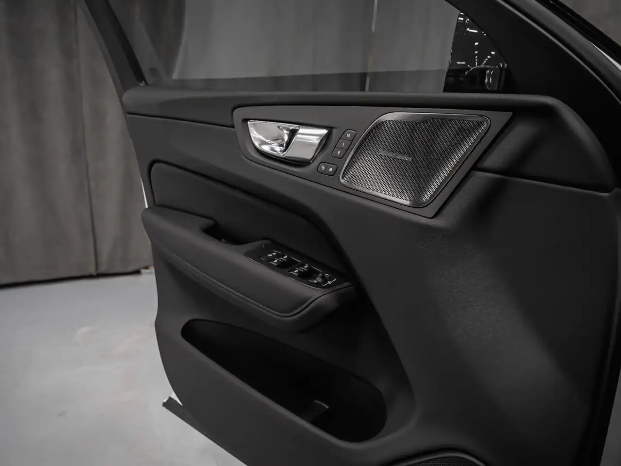 Volvo XC60 снимка Volvo XC60