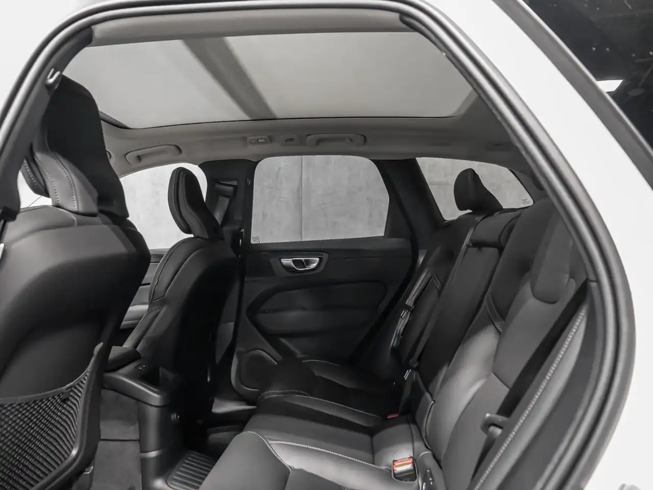 Volvo XC60 снимка Volvo XC60