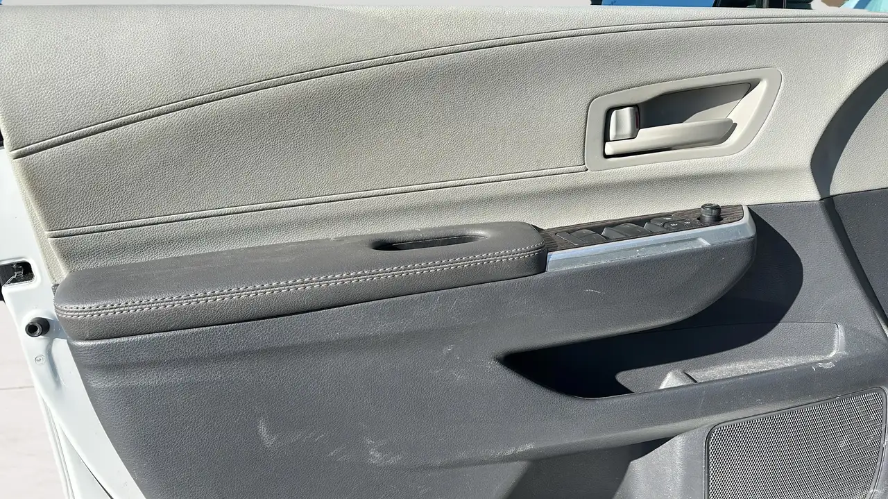 Toyota Sienna снимка Toyota Sienna