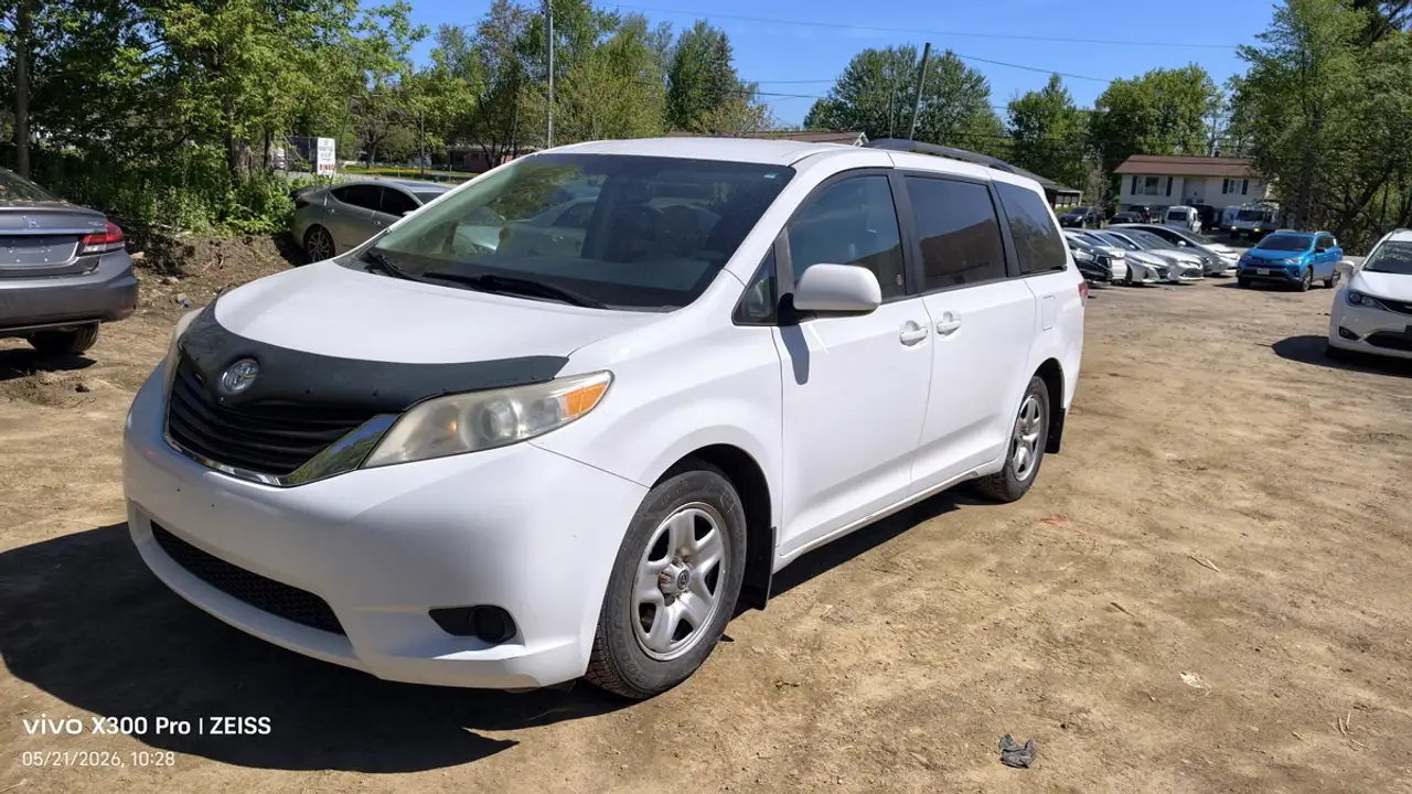 2012 Toyota Sienna