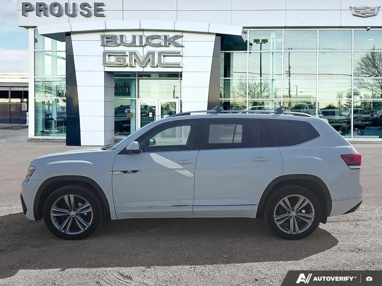 Volkswagen Atlas снимка Volkswagen Atlas