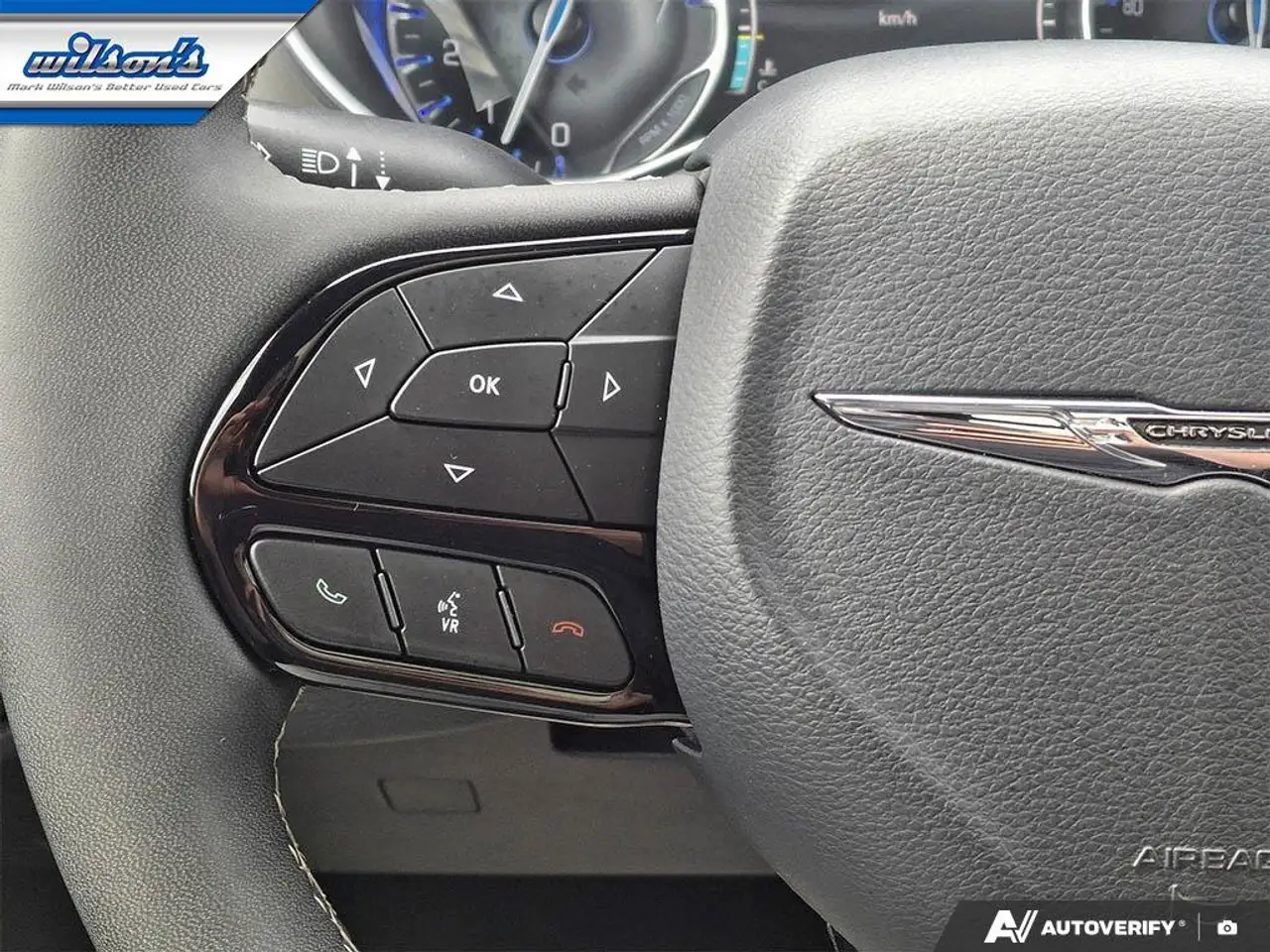 Chrysler Pacifica снимка Chrysler Pacifica