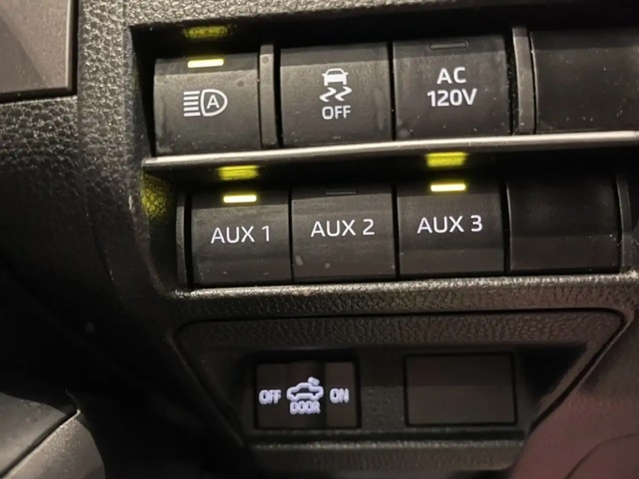 Toyota Tacoma снимка Toyota Tacoma
