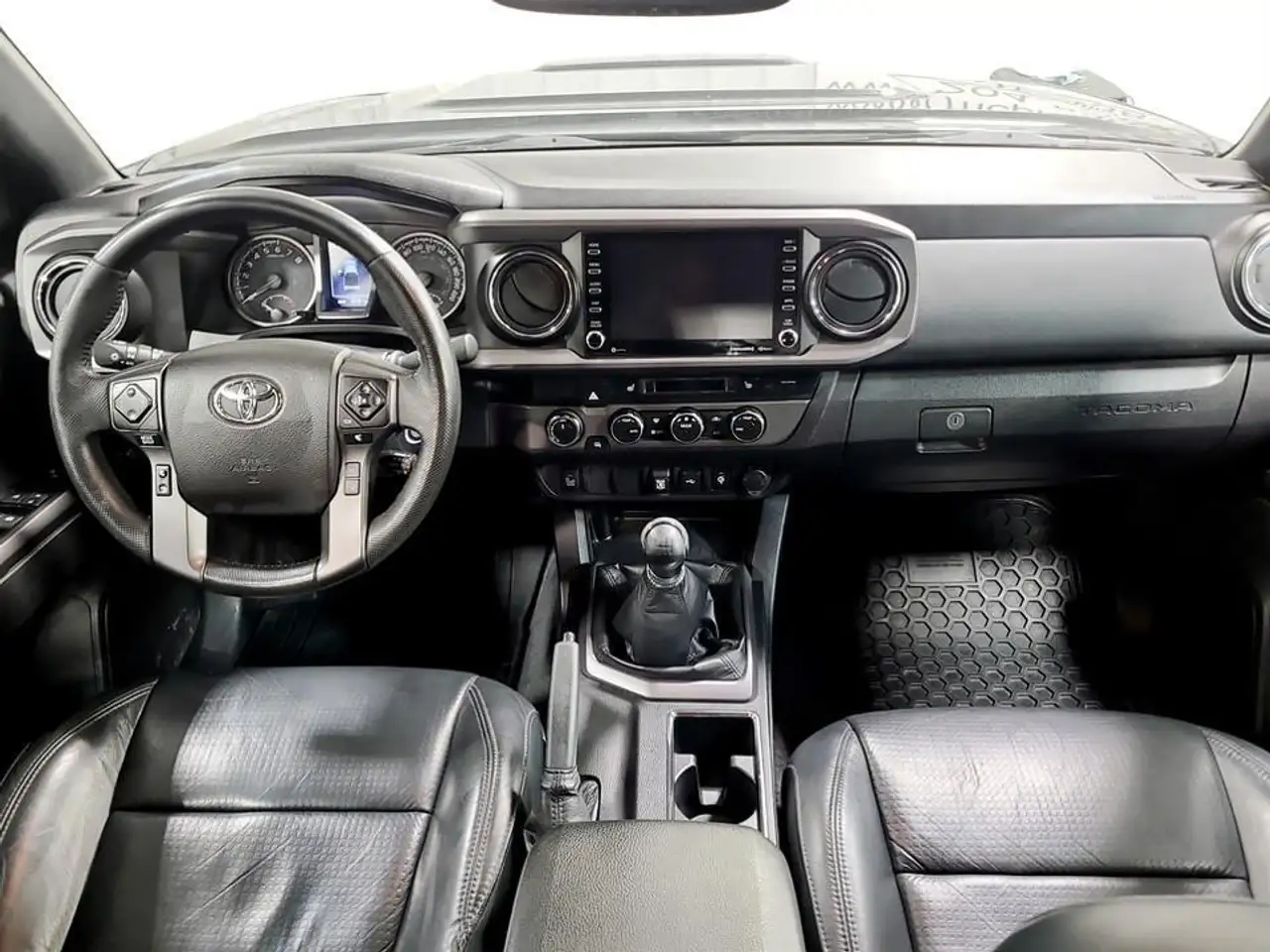 Toyota Tacoma снимка Toyota Tacoma
