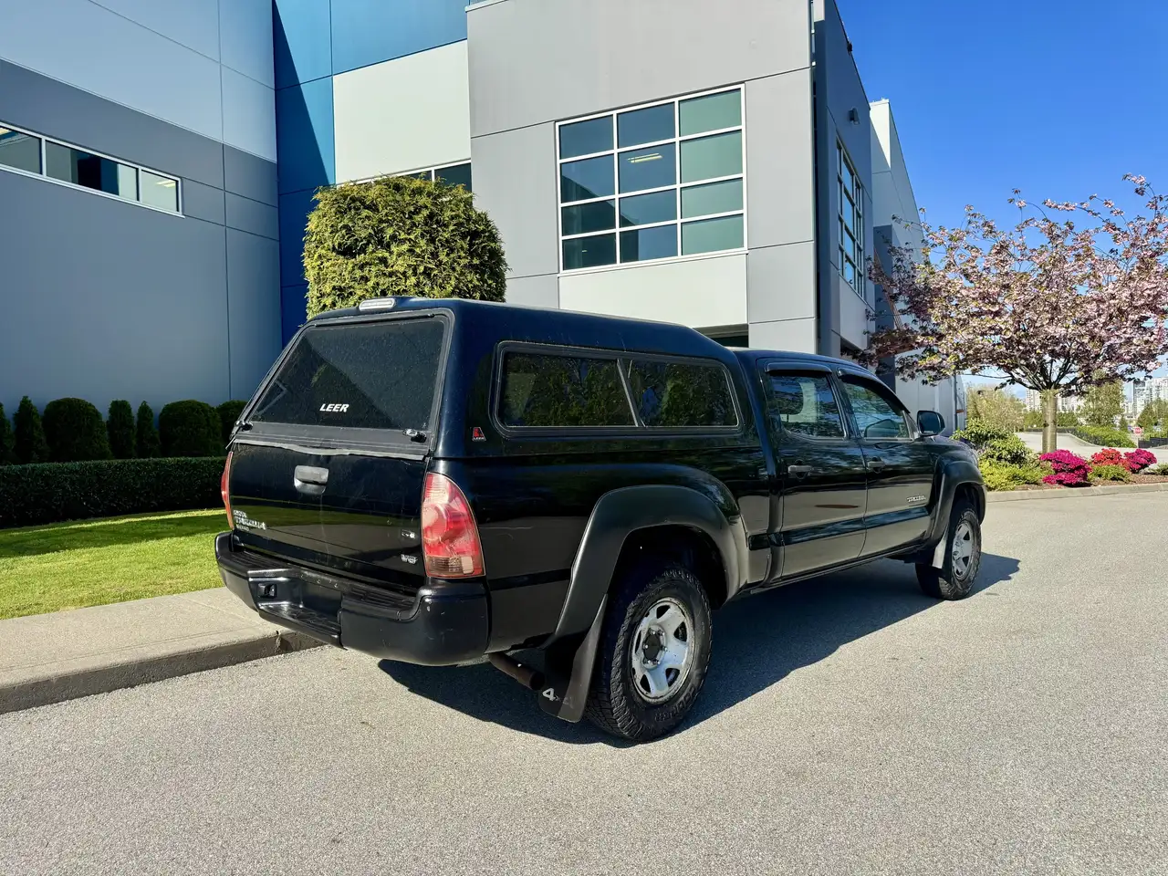 Toyota Tacoma снимка Toyota Tacoma