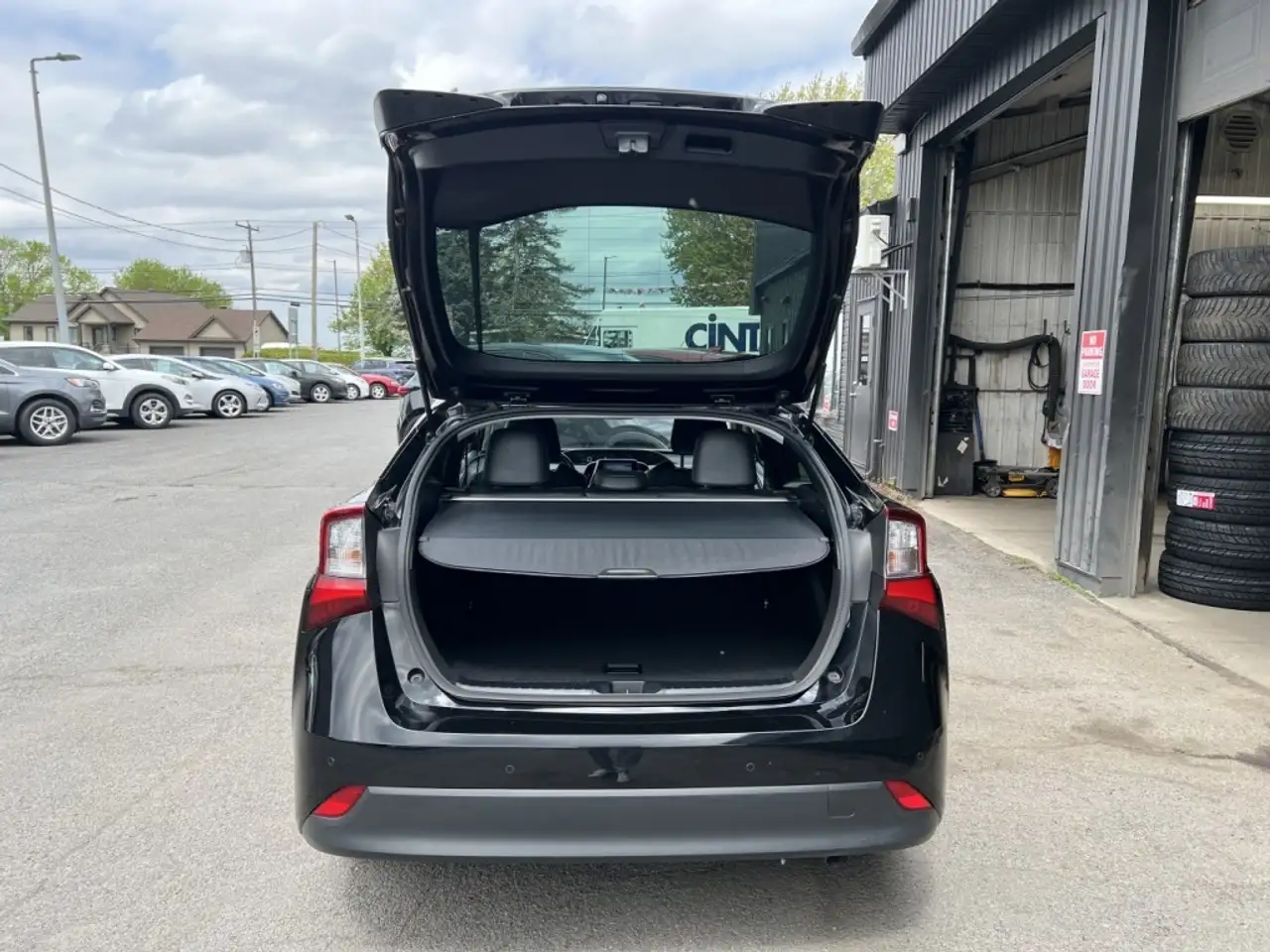 Toyota Prius снимка Toyota Prius