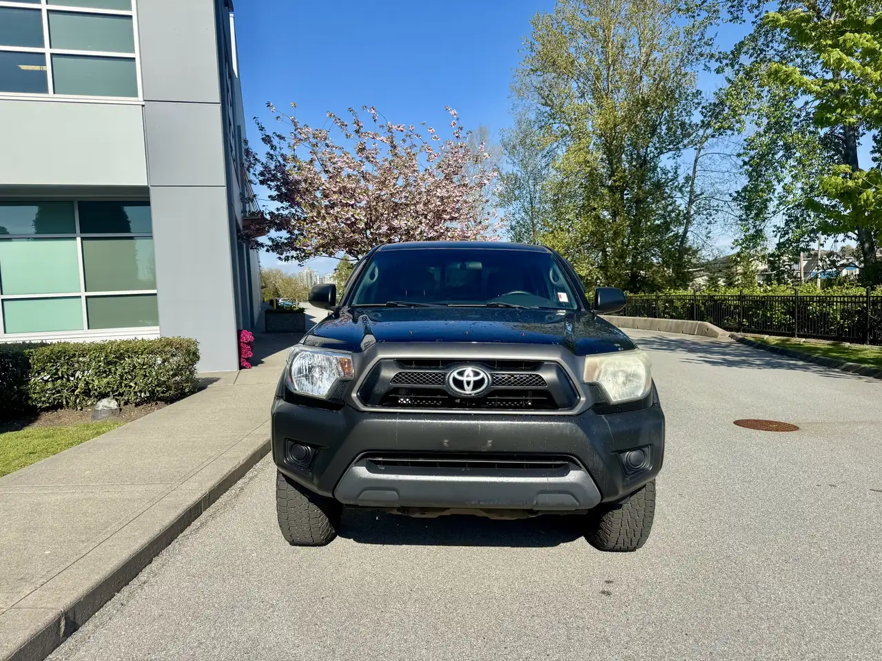 Toyota Tacoma снимка Toyota Tacoma