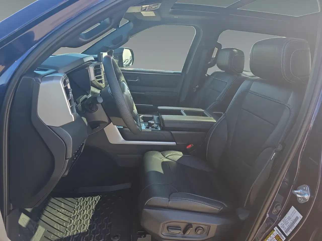 Toyota Tundra снимка Toyota Tundra