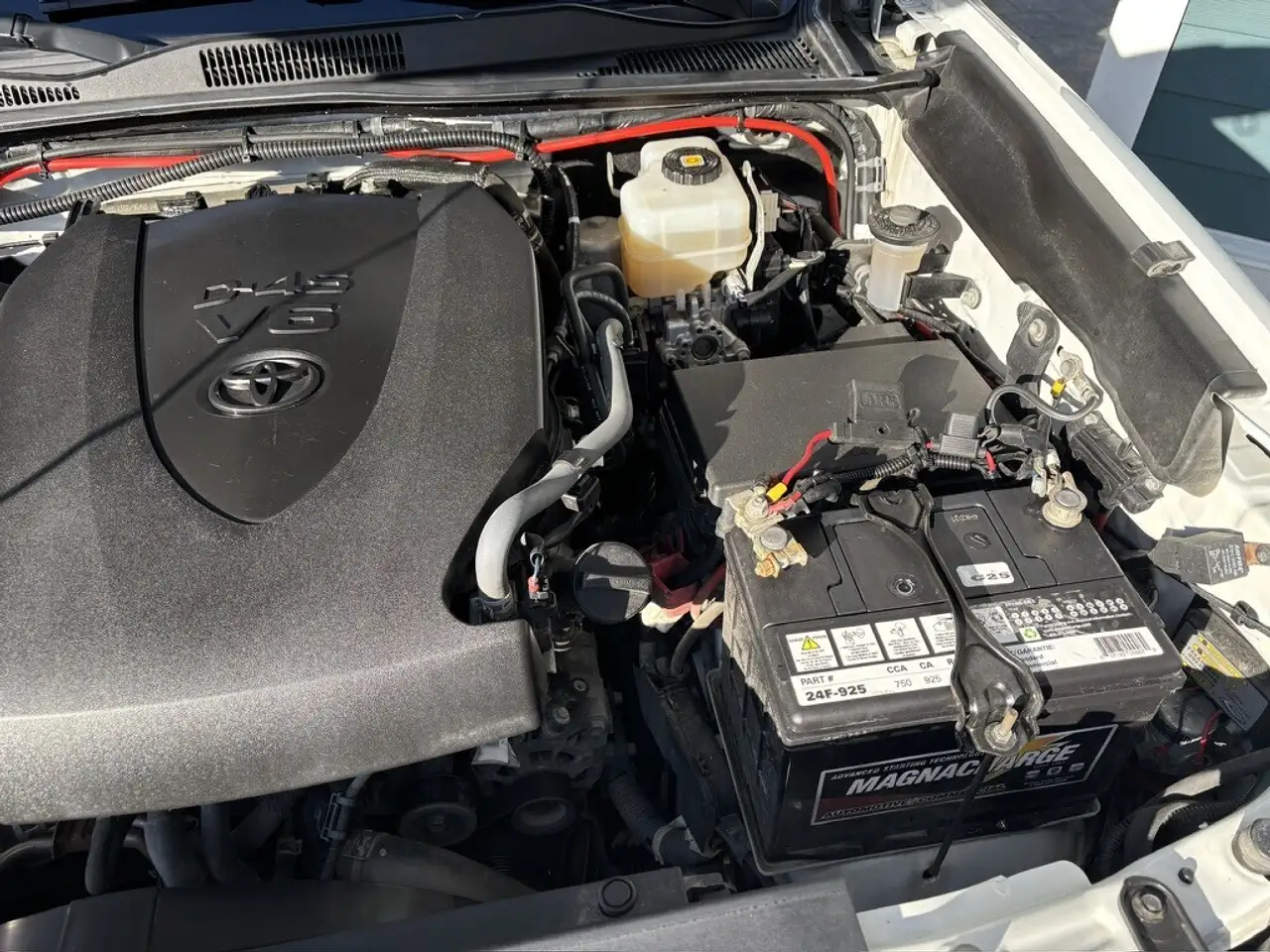 Toyota Tacoma снимка Toyota Tacoma
