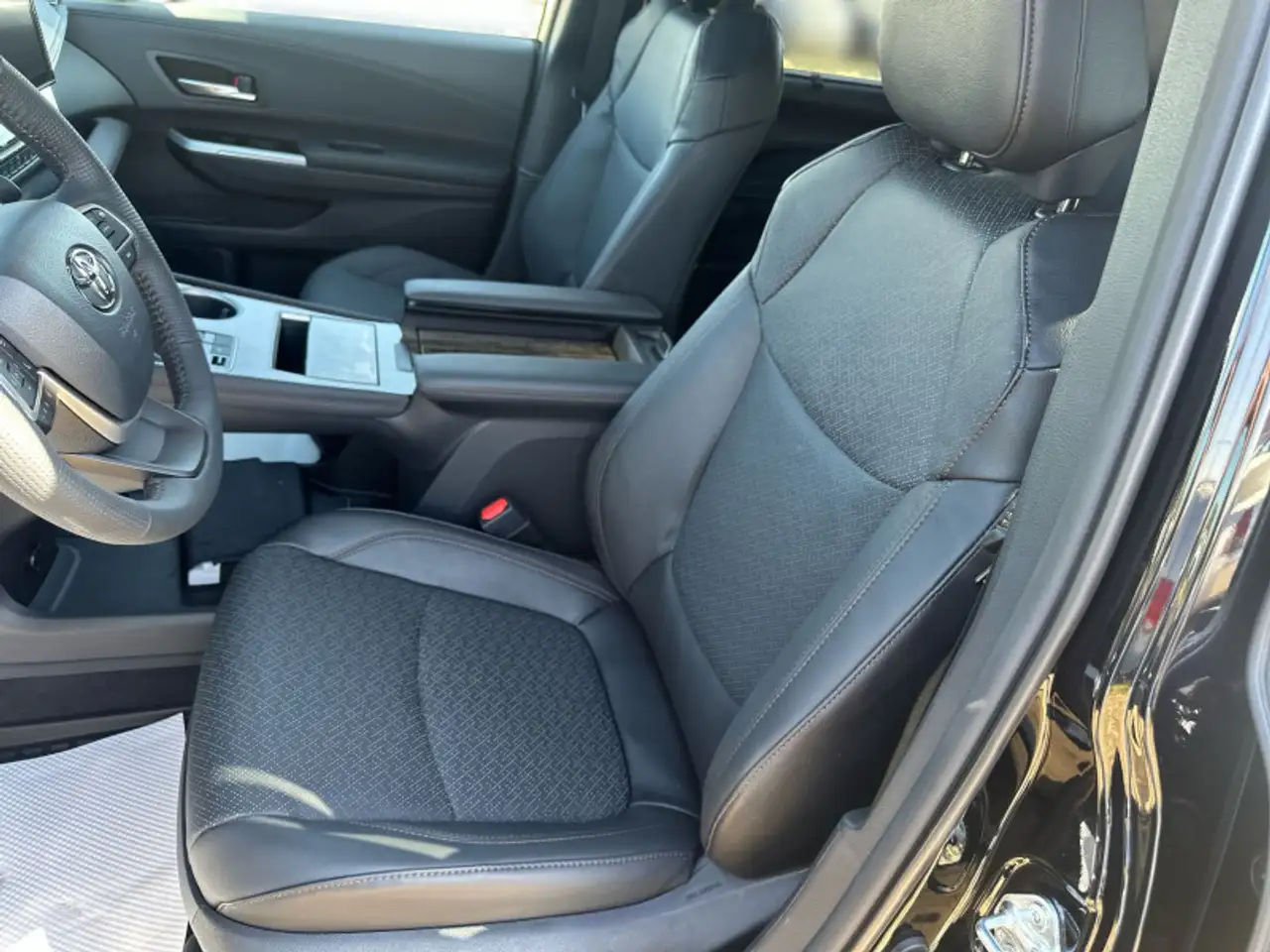 Toyota Sienna снимка Toyota Sienna